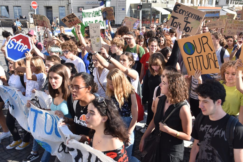 Friends of Europe Critical Thinking “Voices for Choices”: are Europe’s youth truly heard? July 2025