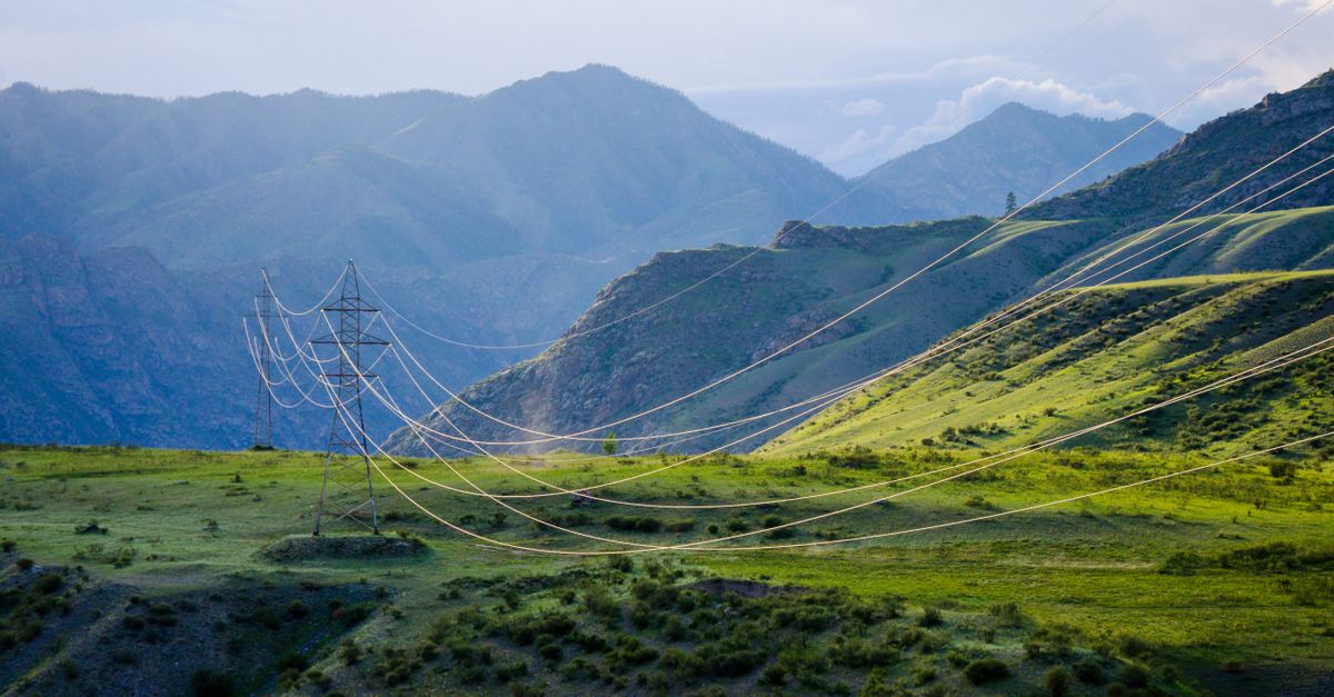Overhead,Power,Line,In,The,Mountains
