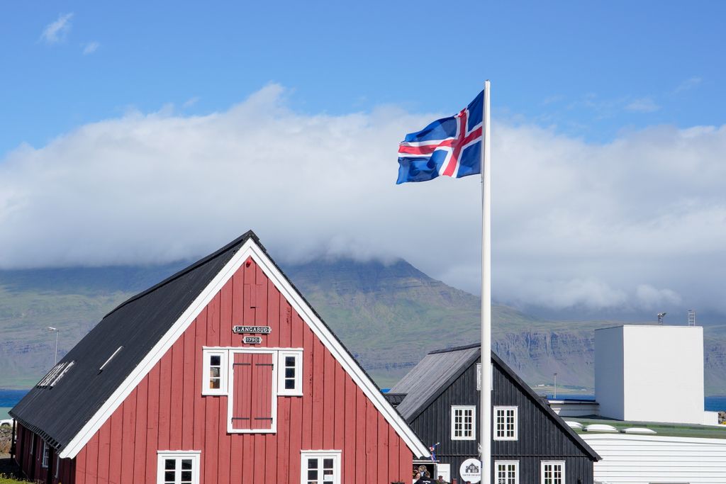 Critical Thinking Iceland’s “No” vote: communication lessons the EU still refuses to learn 2026