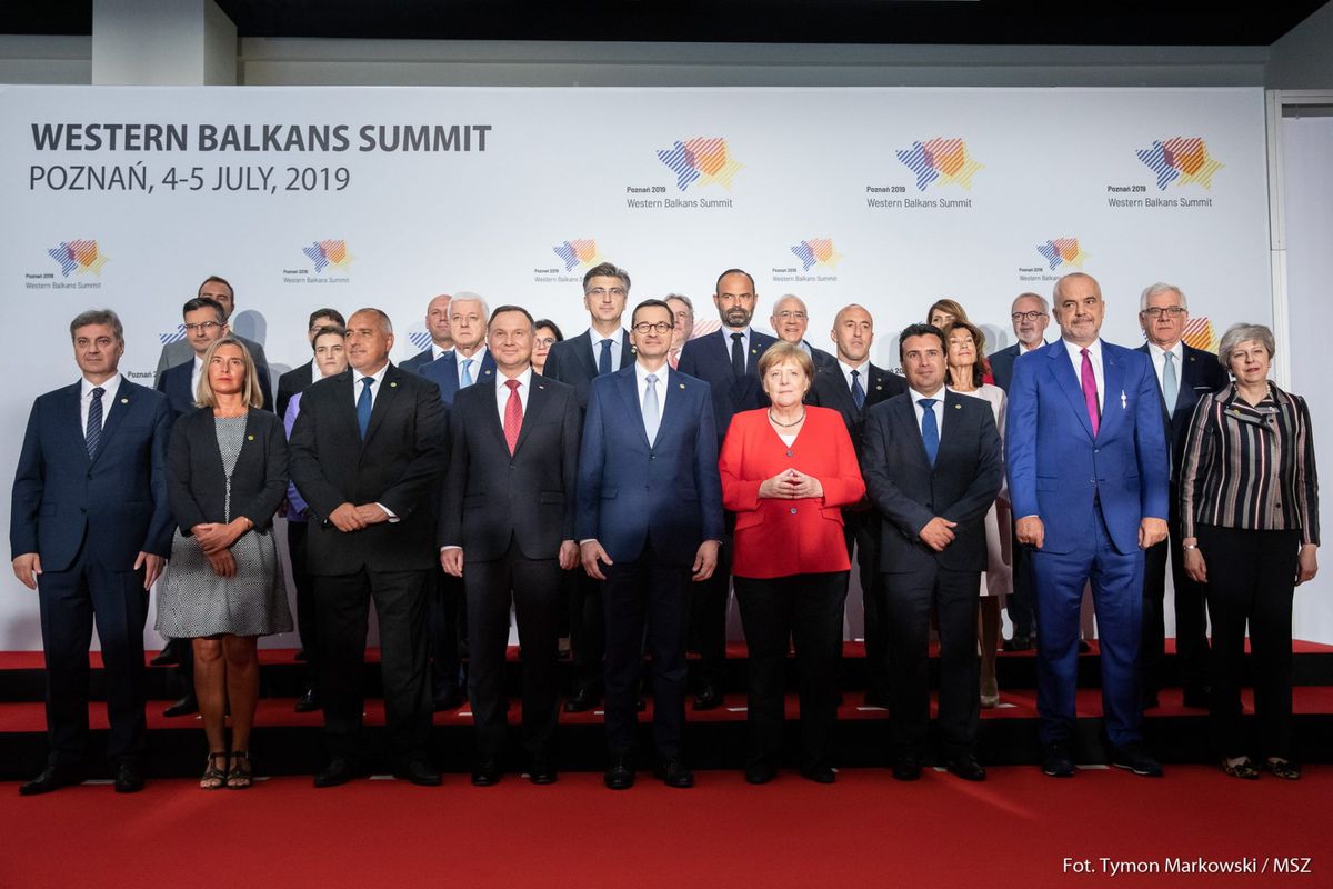 It takes two to tango: the Western Balkans between hope and reality