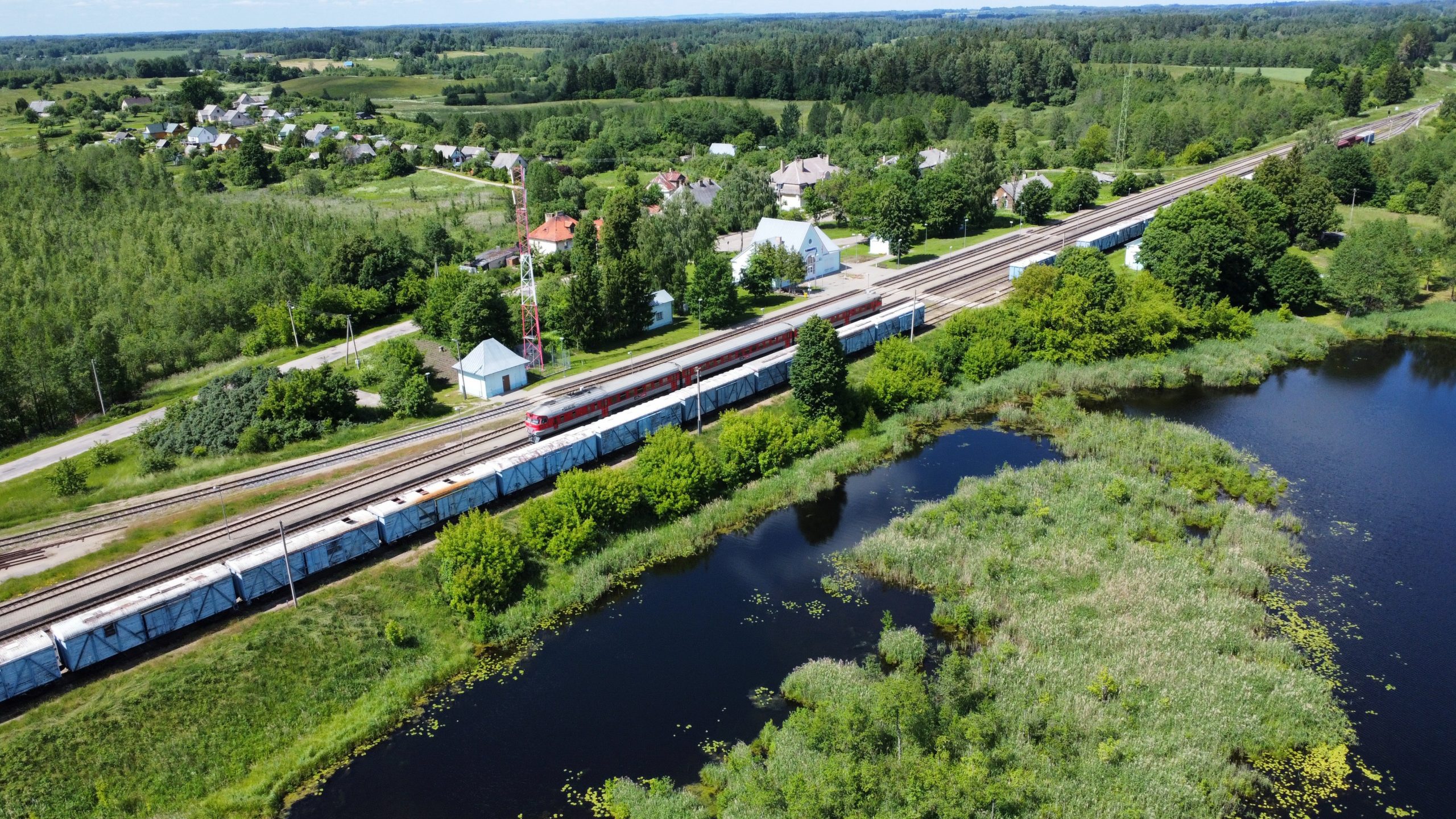 Friends of Europe Critical Thinking Is there hope on track for Europe’s railways with the new mandate? 2024